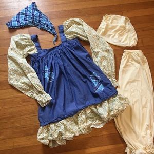 Orphan Annie costume